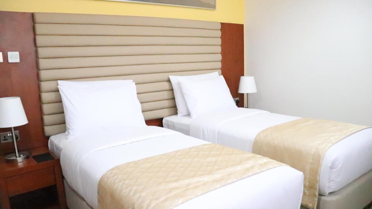 Al Riyadh Hotel Apartments Abu Dabi Exterior foto