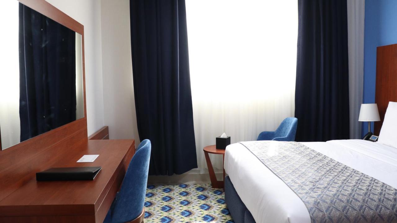 Al Riyadh Hotel Apartments Abu Dabi Exterior foto